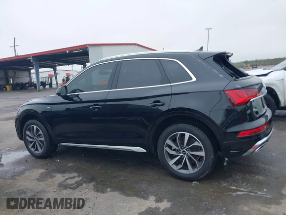 2024 Audi Q5 S line Premium z VIN WA1GAAFY0R2145033, wystawiony jako IAAI lot #41817546 z przebiegiem 1 277 mil mil oraz . Historia ofert i sprzedaży dostępna na DreamBid. Obrazek 14.