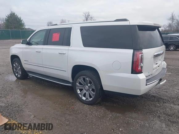 2016 GMC Yukon XL Denali with VIN 1GKS2HKJ9GR264481, listed as a IAAI auction lot 41764272 with 114,852 mi miles. Bid and sale history available at carsss.com. Image 3.