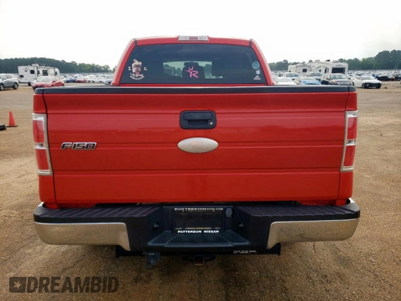 2012 Ford F-150 XL z VIN 1FTFW1CT8CKD38369, wystawiony jako Copart lot #56961895 z przebiegiem 245 016 mil mil oraz Szkody całkowita. Historia ofert i sprzedaży dostępna na DreamBid. Obrazek 6.