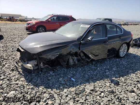 2013 BMW 3 Series 328i xDrive z VIN WBA3B5C54DF597780, wystawiony jako Copart lot #60800255 z przebiegiem Nie podano mil oraz Szkoda całkowita • Salvage title. Historia ofert i sprzedaży dostępna na DreamBid. Obrazek 1.