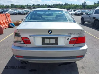 2004 BMW 3 Series 325Ci z VIN WBABV13434JT23180, wystawiony jako IAAI lot #42301399 z przebiegiem 133 763 mil mil oraz . Historia ofert i sprzedaży dostępna na DreamBid. Obrazek 16.