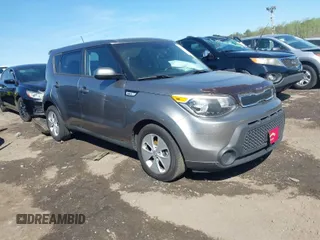 2015 Kia Soul with VIN KNDJN2A23F7216443, listed as a IAAI auction lot 41870360 with 103,753 mi miles. Bid and sale history available at carsss.com. Image 1.