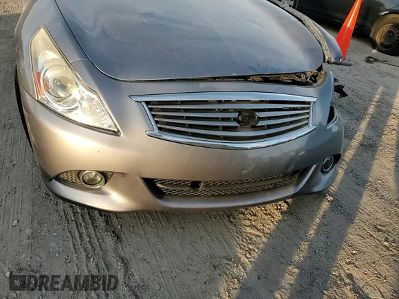 2015 Infiniti Q40 with VIN JN1CV6AR0FM650630, listed as a Copart auction lot 82579604 with 104,324 mi miles and Salvage Title. Bid and sale history available at carsss.com. Image 10.