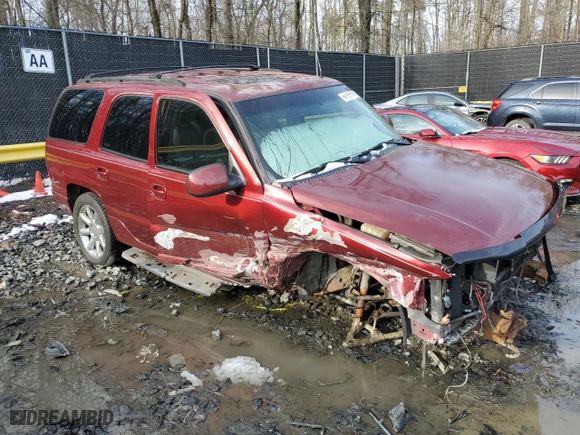 2002 GMC Yukon Denali with VIN 1GKEK63U22J108185, listed as a Copart auction lot 44587915 with 227,348 mi miles and Salvage Title. Bid and sale history available at carsss.com. Image 4.