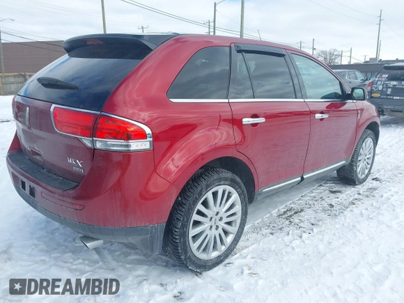 2014 Lincoln MKX with VIN 2LMDJ8JK2EBL06393, listed as a IAAI auction lot 41646903 with 118,394 mi miles. Bid and sale history available at carsss.com. Image 4.
