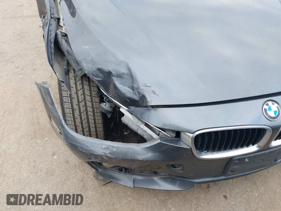 2015 BMW 3 Series 328i xDrive with VIN WBA3B5C56FF959868, listed as a IAAI auction lot 41219776 with 84,139 mi miles and . Bid and sale history available at DreamBid. Image 6.