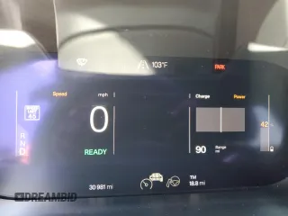 2023 Polestar 2 z VIN YSMED3KA3PL161389, wystawiony jako Copart lot #57417555 z przebiegiem 30 981 mil mil oraz Nie do naprawy. Historia ofert i sprzedaży dostępna na DreamBid. Obrazek 9.