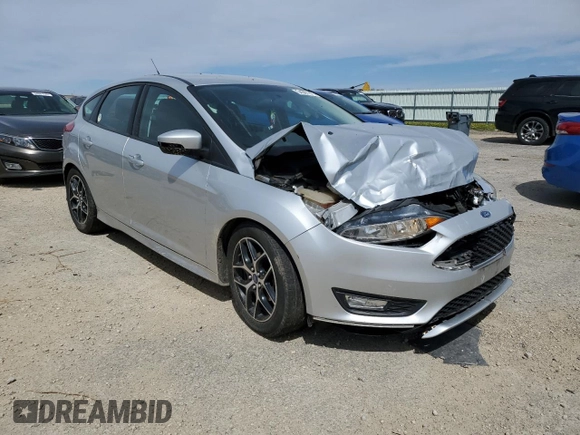 2015 Ford Focus SE with VIN 1FADP3K25FL312471, listed as a Copart auction lot 54981975 with 129,970 mi miles and Non Repairable. Bid and sale history available at carsss.com. Image 4.