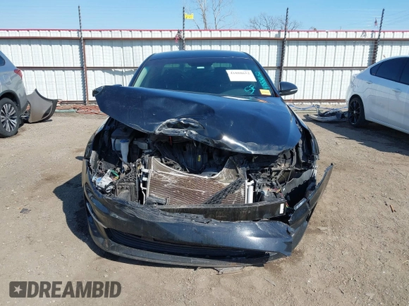 2018 Kia Optima LX with VIN 5XXGT4L36JG264505, listed as a IAAI auction lot 41888652 with 133,596 mi miles. Bid and sale history available at carsss.com. Image 13.