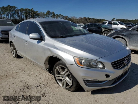 2015 Volvo S60 T5 Drive-E Premier with VIN YV140MFK7F2355479, listed as a Copart auction lot 39203714 with 106,920 mi miles. Bid and sale history available at carsss.com. Image 4.