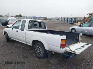 1993 Toyota Pickup DLX с VIN JT4RN93P9P5086184, выставлен на аукционе IAAI как лот 41434389 с пробегом 207 014 миль миль и . История ставок и продаж доступна на DreamBid. Изображение 3.