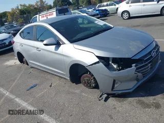 2020 Hyundai Elantra SE z VIN KMHD74LF6LU085892, wystawiony jako IAAI lot #40495642 z przebiegiem 42 326 mil mil oraz . Historia ofert i sprzedaży dostępna na DreamBid. Obrazek 1.