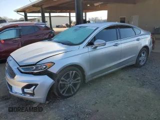 2019 Ford Fusion Titanium with VIN 3FA6P0D92KR141420, listed as a Copart auction lot 88300925 with 138,136 mi miles and Salvage Title. Bid and sale history available at carsss.com. Image 1.