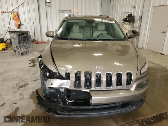 2017 Jeep Cherokee Latitude with VIN 1C4PJMCB0HW500104, listed as a Copart auction lot 59167775 with 123,237 mi miles and Non repairable. Bid and sale history available at DreamBid. Image 5.