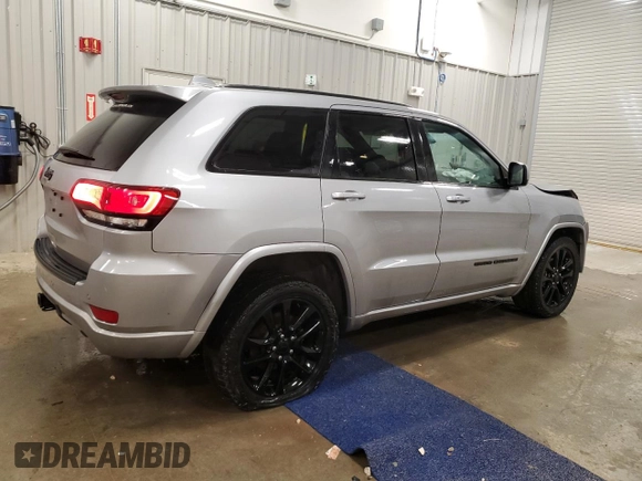 2020 Jeep Grand Cherokee Altitude z VIN 1C4RJFAG1LC374784, wystawiony jako Copart lot #48811295 z przebiegiem 185 345 mil mil oraz Szkoda całkowita • Salvage title. Historia ofert i sprzedaży dostępna na DreamBid. Obrazek 3.