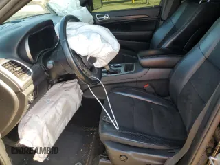 2019 Jeep Grand Cherokee Upland with VIN 1C4RJFAGXKC590227, listed as a Copart auction lot 48396355 with 104,850 mi miles and Salvage Title. Bid and sale history available at DreamBid. Image 7.