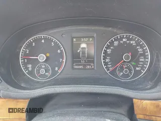 2015 Volkswagen Passat Sport с VIN 1VWBT7A35FC062984, выставлен на аукционе IAAI как лот 42053939 с пробегом 106 095 миль миль и . История ставок и продаж доступна на DreamBid. Изображение 7.