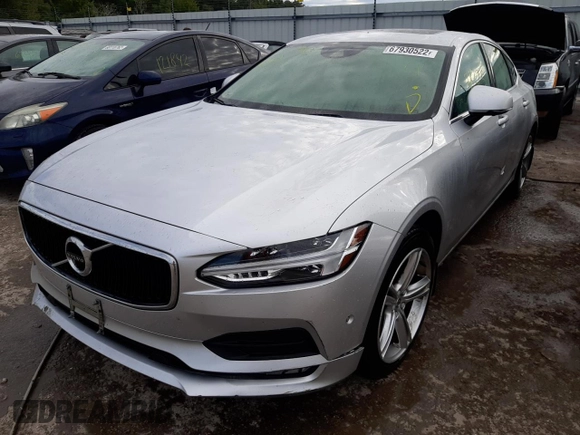 2017 Volvo S90 Momentum z VIN YV1102AKXH1012981, wystawiony jako Copart lot #67930522 z przebiegiem 38 325 mil mil oraz . Historia ofert i sprzedaży dostępna na DreamBid. Obrazek 1.