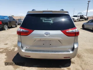 2020 Toyota Sienna XLE z VIN 5TDDZ3DC6LS228289, wystawiony jako Copart lot #57181645 z przebiegiem 69 830 mil mil oraz Szkoda całkowita • Salvage title. Historia ofert i sprzedaży dostępna na DreamBid. Obrazek 6.