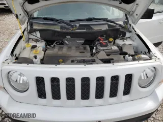 2016 Jeep Patriot Latitude with VIN 1C4NJRFBXGD638033, listed as a Copart auction lot 51089095 with 60,183 mi miles and Clean Title. Bid and sale history available at carsss.com. Image 12.