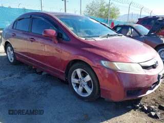 2009 Honda Civic LX z VIN 19XFA165X9E033947, wystawiony jako IAAI lot #41745386 z przebiegiem 194 001 mil mil oraz . Historia ofert i sprzedaży dostępna na DreamBid. Obrazek 1.