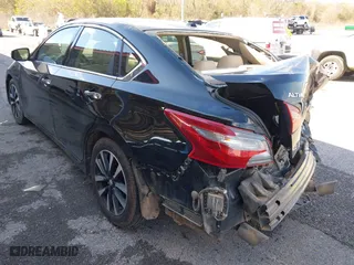 2018 Nissan Altima 2.5 SL with VIN 1N4AL3AP3JC156774, listed as a IAAI auction lot 41316010 with 164,647 mi miles. Bid and sale history available at carsss.com. Image 3.