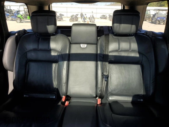 2020 Land Rover Range Rover Autobiography with VIN SALGV5SE9LA567952, listed as a Copart auction lot 44683925 with 56,779 mi miles and Clean title. Bid and sale history available at DreamBid. Image 10.