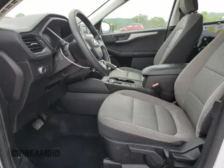 2021 Ford Escape S z VIN 1FMCU0F61MUA01603, wystawiony jako Copart lot #56311505 z przebiegiem 142 398 mil mil oraz Szkoda całkowita • Salvage title. Historia ofert i sprzedaży dostępna na DreamBid. Obrazek 7.