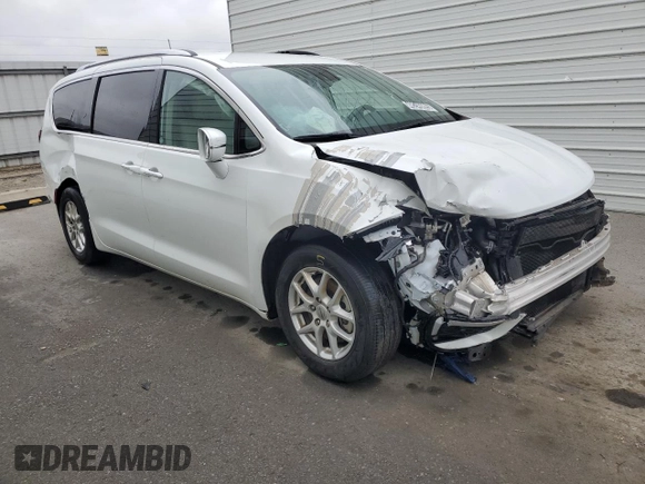 2021 Chrysler Pacifica Touring L with VIN 2C4RC1BG7MR606731, listed as a Copart auction lot 48249895 with 26,026 mi miles and Non Repairable. Bid and sale history available at DreamBid. Image 4.