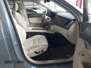 2020 Volvo XC90 Momentum with VIN YV4A221K4L1546483, listed as a IAAI auction lot 42020882 with 72,375 mi miles and . Bid and sale history available at DreamBid. Image 5.