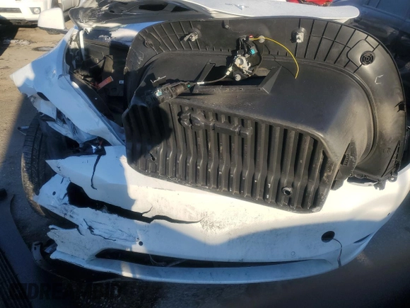 2022 Tesla Model Y Performance with VIN 7SAYGDEFXNF381791, listed as a Copart auction lot 88215705 with 60,153 mi miles and Salvage title. Bid and sale history available at DreamBid. Image 12.