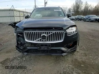 2024 Volvo XC90 Ultimate Bright Theme with VIN YV4062PF5R1185137, listed as a Copart auction lot 45935385 with 15,719 mi miles and Salvage Title. Bid and sale history available at carsss.com. Image 12.