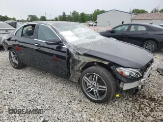 2019 Mercedes-Benz E 300 z VIN WDDZF4KB3KA620954, wystawiony jako Copart lot #57433535 z przebiegiem 66 915 mil mil oraz Szkoda całkowita • Salvage title. Historia ofert i sprzedaży dostępna na DreamBid. Obrazek 4.