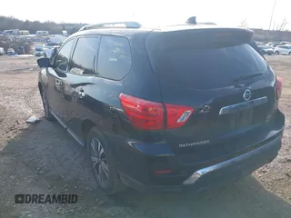 2019 Nissan Pathfinder S z VIN 5N1DR2MMXKC625986, wystawiony jako IAAI lot #41265272 z przebiegiem 124 351 mil mil oraz . Historia ofert i sprzedaży dostępna na DreamBid. Obrazek 3.