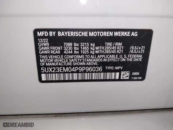 2023 BMW X7 xDrive40i with VIN 5UX23EM04P9P96036, listed as a IAAI auction lot 41235512 with 35,661 mi miles. Bid and sale history available at carsss.com. Image 9.
