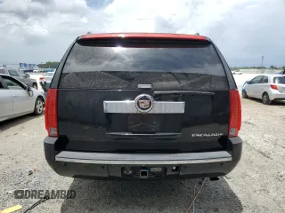 2008 Cadillac Escalade ESV z VIN 1GYFK66888R172346, wystawiony jako Copart lot #61013275 z przebiegiem 200 453 mil mil oraz Czysty tytuł • Clean title. Historia ofert i sprzedaży dostępna na DreamBid. Obrazek 6.