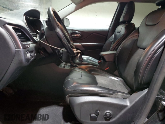 2019 Jeep Cherokee Altitude with VIN 1C4PJMLB1KD465818, listed as a Copart auction lot 57552705 with 191,300 mi miles and Salvage title. Bid and sale history available at DreamBid. Image 7.