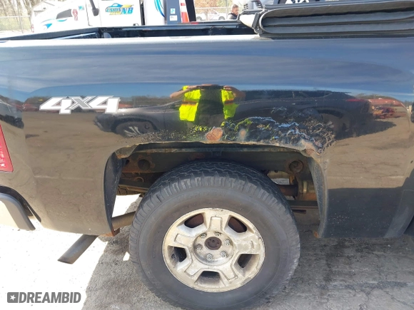 2011 Chevrolet Silverado 1500 LS with VIN 3GCPKREA4BG353984, listed as a IAAI auction lot 42094148 with 218,766 mi miles. Bid and sale history available at carsss.com. Image 17.