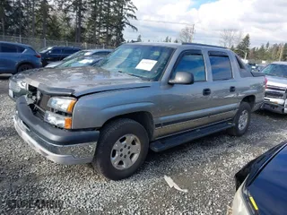 2003 Chevrolet Avalanche with VIN 3GNEK13TX3G315942, listed as a IAAI auction lot 41545525 with 191,170 mi miles. Bid and sale history available at carsss.com. Image 15.