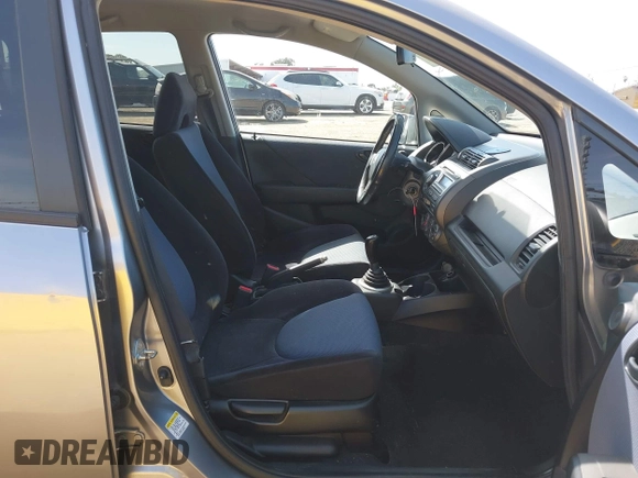 2008 Honda Fit Sport with VIN JHMGD376X8S039790, listed as a IAAI auction lot 42083840 with 227,602 mi miles. Bid and sale history available at carsss.com. Image 5.