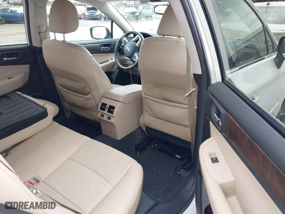 2016 Subaru Outback 2.5i Limited with VIN 4S4BSBNCXG3219117, listed as a IAAI auction lot 41738060 with NaN miles. Bid and sale history available at carsss.com. Image 8.
