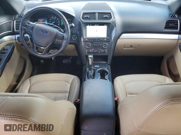 2017 Ford Explorer XLT with VIN 1FM5K7D82HGD49572, listed as a Copart auction lot 50813535 with 60,962 mi miles and Salvage Title. Bid and sale history available at DreamBid. Image 8.