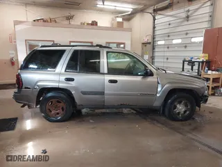 2005 Chevrolet TrailBlazer LT with VIN 1GNDT13S052265841, listed as a IAAI auction lot 41971976 with 1 mi miles. Bid and sale history available at carsss.com. Image 14.