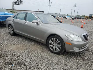 2009 Mercedes-Benz S 550 z VIN WDDNG86X29A248929, wystawiony jako Copart lot #57762735 z przebiegiem 80 190 mil mil oraz Czysty tytuł • Clean title. Historia ofert i sprzedaży dostępna na DreamBid. Obrazek 4.