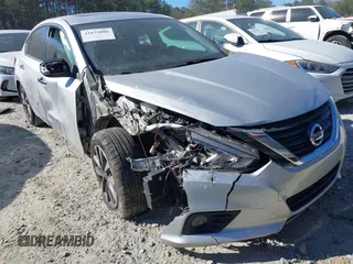 2017 Nissan Altima 2.5 SV with VIN 1N4AL3AP4HC199885, listed as a IAAI auction lot 41672006 with 146,730 mi miles. Bid and sale history available at carsss.com. Image 1.