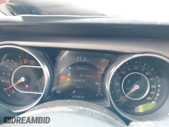2021 Jeep Wrangler Unlimited Sport S z VIN 1C4HJXDG4MW743151, wystawiony jako IAAI lot #42204776 z przebiegiem 42 363 mil mil oraz . Historia ofert i sprzedaży dostępna na DreamBid. Obrazek 7.