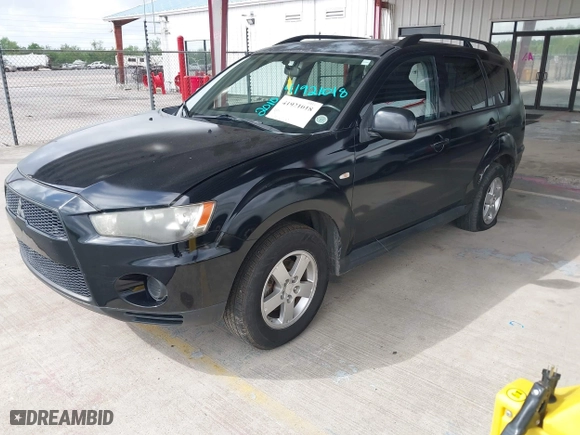 2010 Mitsubishi Outlander ES with VIN JA4AS2AW8AZ014667, listed as a IAAI auction lot 41921018 with 64,626 mi miles. Bid and sale history available at carsss.com. Image 2.