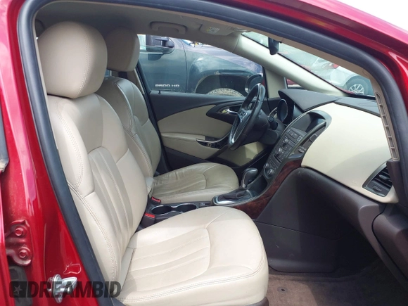 2013 Buick Verano Group z VIN 1G4PS5SK5D4200130, wystawiony jako IAAI lot #42698984 z przebiegiem 85 074 mil mil oraz . Historia ofert i sprzedaży dostępna na DreamBid. Obrazek 5.