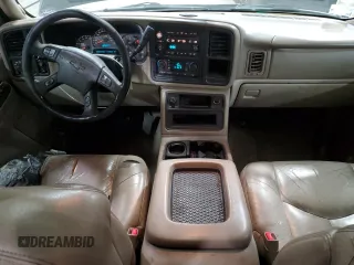 2005 Chevrolet Suburban Z71 with VIN 3GNFK16Z85G199745, listed as a Copart auction lot 53640475 with 290,849 mi miles and Clean Title. Bid and sale history available at carsss.com. Image 8.