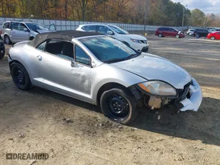 2008 Mitsubishi Eclipse GS with VIN 4A3AL25F28E023909, listed as a IAAI auction lot 40933930 with 137,144 mi miles. Bid and sale history available at carsss.com. Image 1.